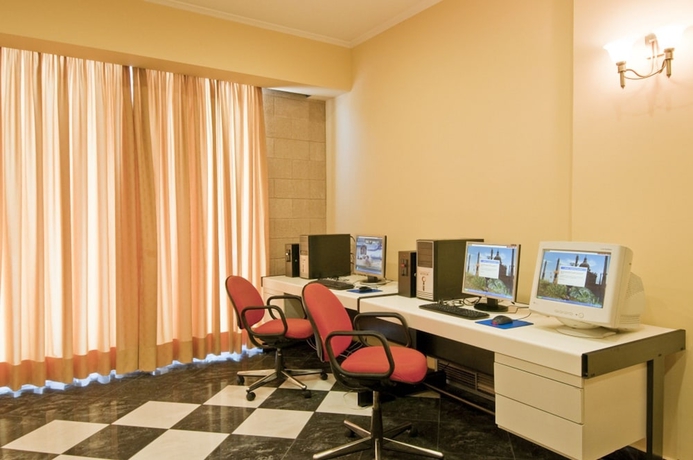 Imagen del bar/restaurante del Hotel Alexandra, Cos Ciudad. Foto 3