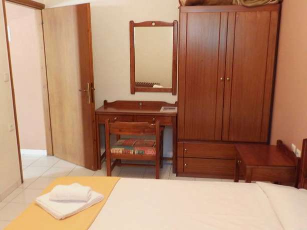 Imagen de la habitación del Hotel Alexandra, Galatas. Foto 3