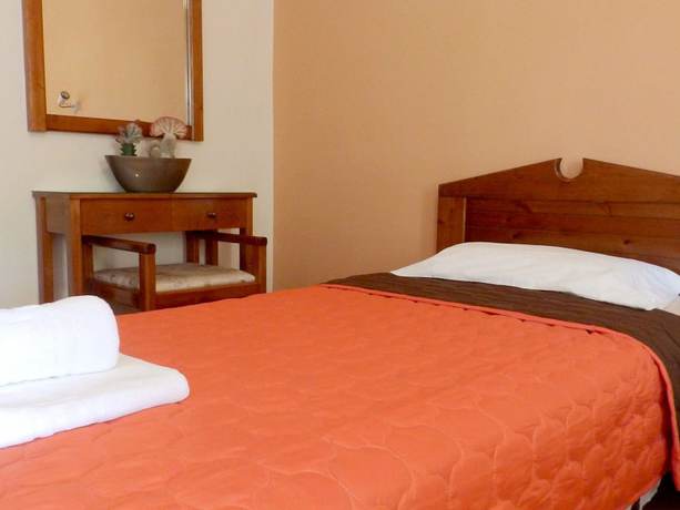 Imagen de la habitación del Hotel Alexandra, Galatas. Foto 4