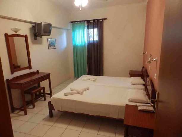 Imagen de la habitación del Hotel Alexandra, Galatas. Foto 5