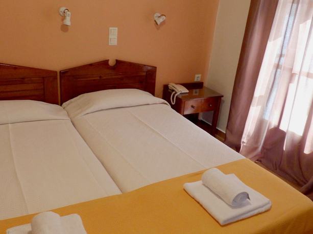 Imagen de la habitación del Hotel Alexandra, Galatas. Foto 10