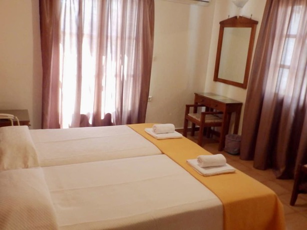 Imagen de la habitación del Hotel Alexandra, Galatas. Foto 12