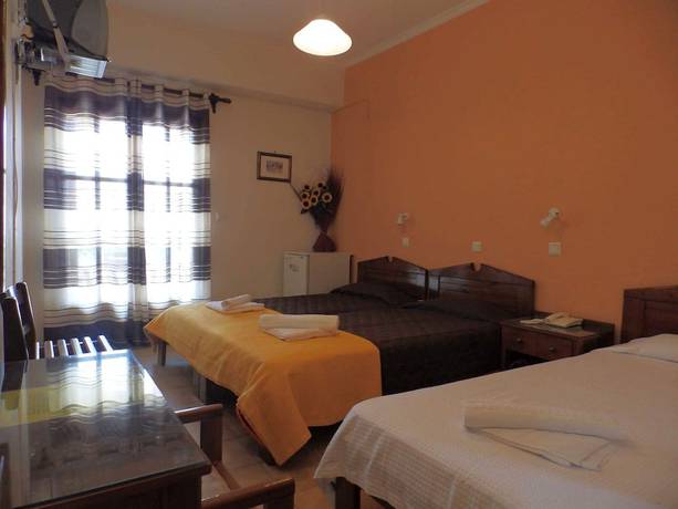 Imagen de la habitación del Hotel Alexandra, Galatas. Foto 13