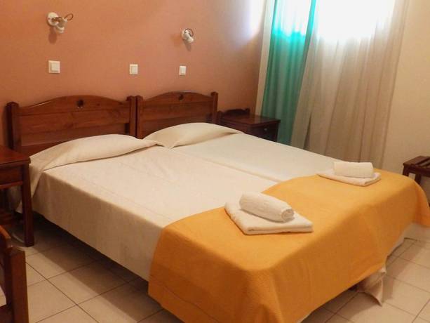 Imagen de la habitación del Hotel Alexandra, Galatas. Foto 16