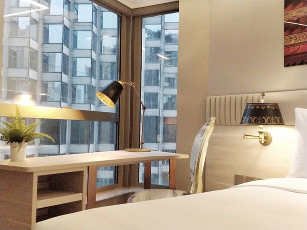 Imagen de la habitación del Hotel Alexandra, Hong Kong. Foto 6