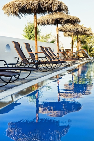 Imagen de la piscina del Hotel Alexandra, Kamari. Foto 12