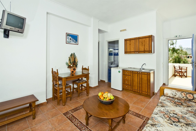 Imagen de la habitación del Hotel Alexandra, Kamari. Foto 5