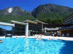 Imagen de la piscina del Hotel Alexandra, Loen. Foto 8