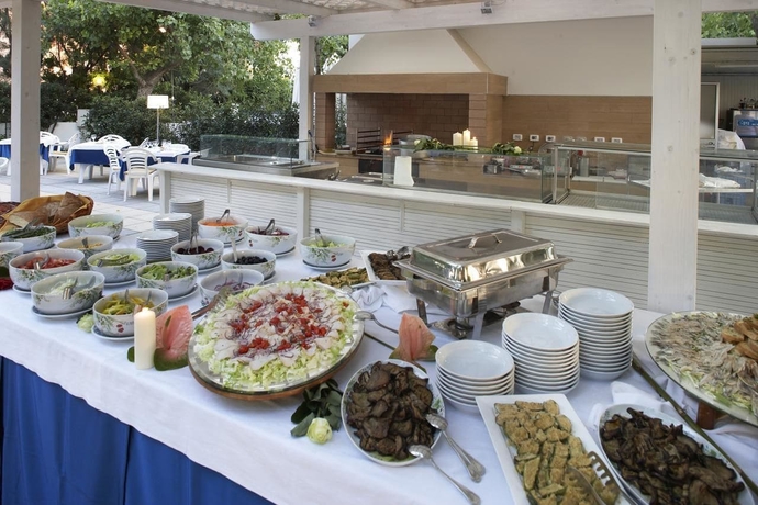 Imagen del bar/restaurante del Hotel Alexandra Plaza. Foto 5