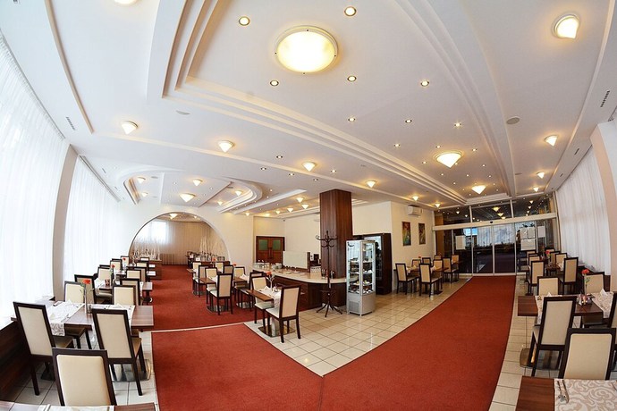 Imagen del bar/restaurante del Hotel Alexandra &Scaron;port. Foto 6