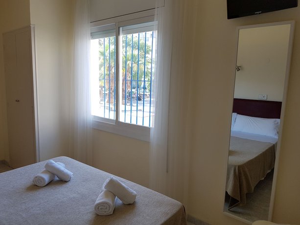 Imagen de la habitación del Hotel Alexandra Sitges. Foto 12