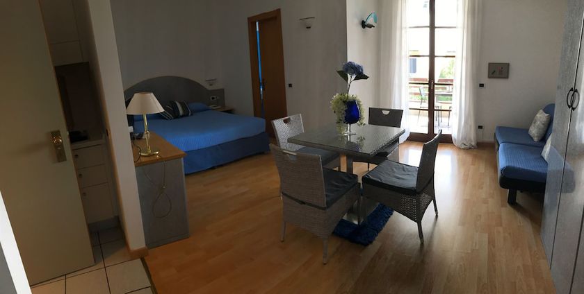 Imagen de la habitación del Hotel Alexandra Stay Residence. Foto 17