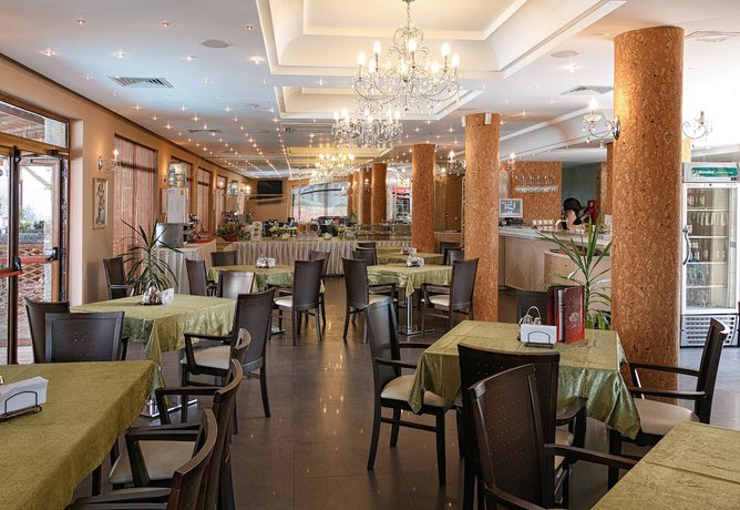 Imagen del bar/restaurante del Hotel Alexandra, Sveti Vlas . Foto 2