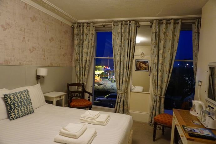 Imagen de la habitación del Hotel Alexandra, Weymouth. Foto 13