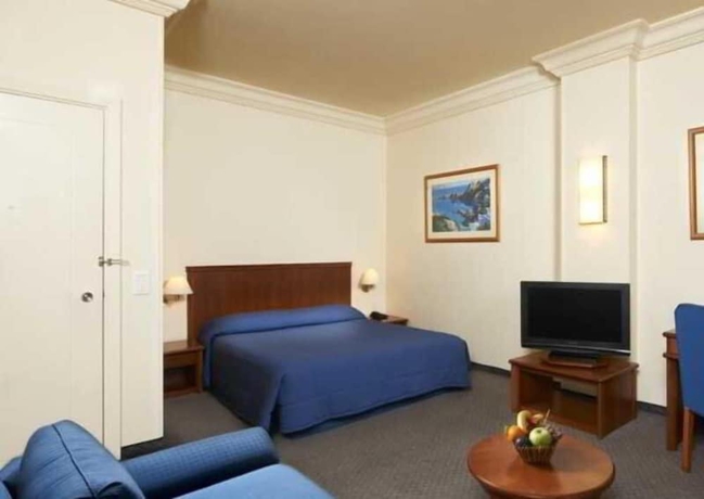 Imagen de la habitación del Hotel Alexandre. Foto 8