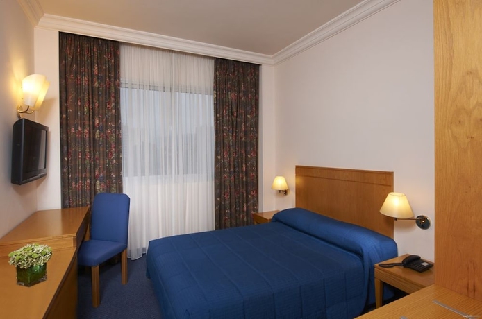 Imagen de la habitación del Hotel Alexandre. Foto 10