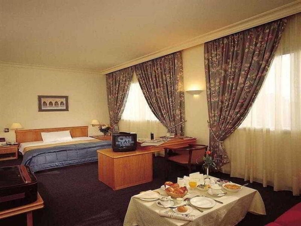 Imagen de la habitación del Hotel Alexandre. Foto 13