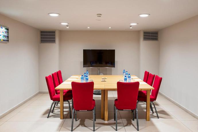 Imagen de los interiores del Hotel Alexandre Fira Congress. Foto 17