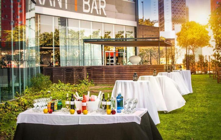 Imagen de los exteriores del Hotel Alexandre Fira Congress. Foto 15