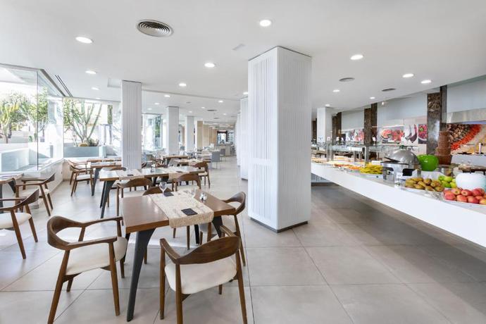 Imagen del bar/restaurante del Hotel Alexandre Gala. Foto 2