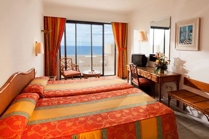 Imagen de la habitación del Hotel Alexandre Teguise Playa. Foto 5