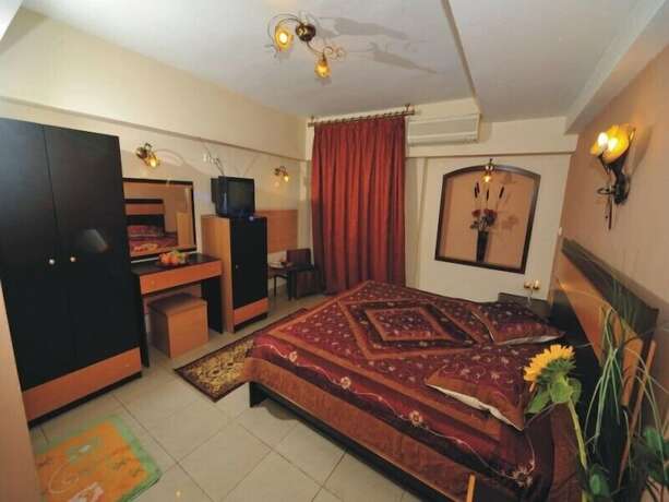 Imagen general del Hotel Alexandria. Foto 4