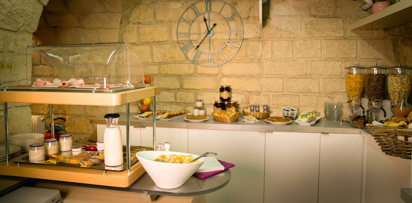 Imagen del bar/restaurante del Hotel Alexandrine Opera. Foto 4