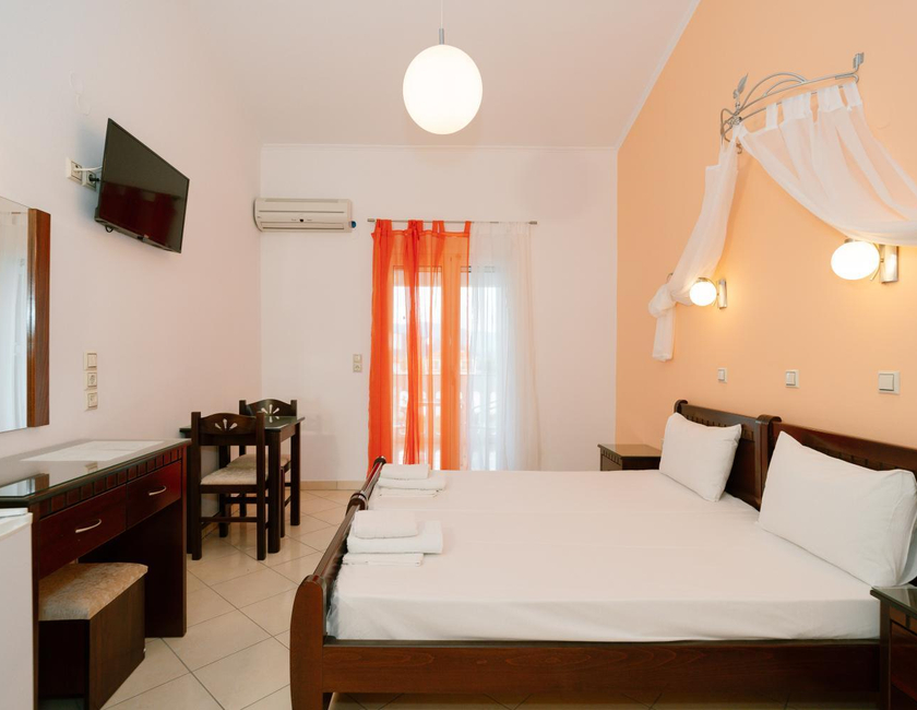 Imagen general del Hotel Alexandros, Ammoudia. Foto 2