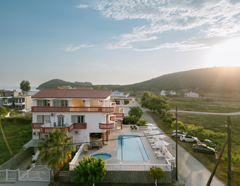 Imagen general del Hotel Alexandros, Ammoudia. Foto 4