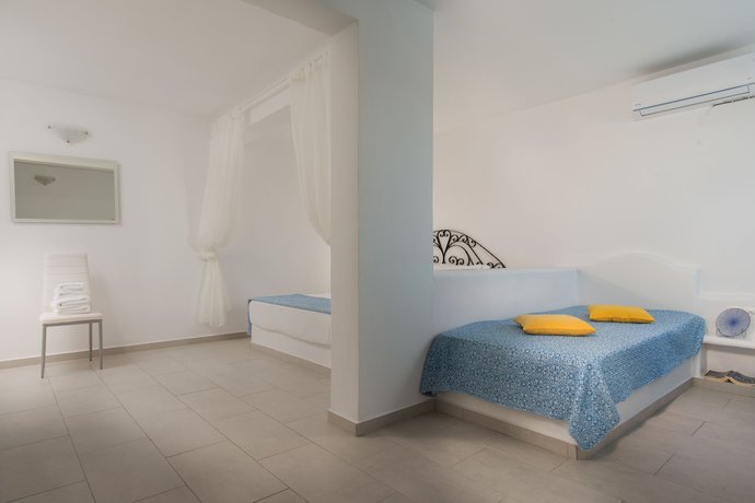 Imagen de la habitación del Hotel Alexandros Village. Foto 7