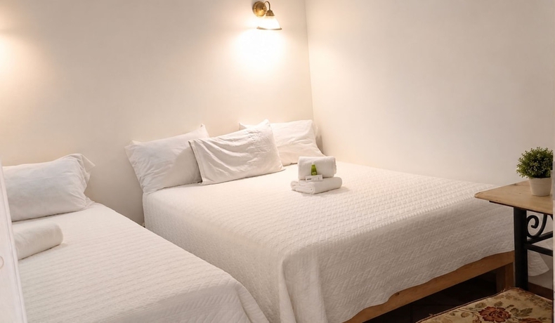 Imagen general del Hotel Alexandross Hostel BnB. Foto 1