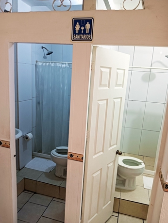 Imagen de la habitación del Hotel Alexandross Hostel BnB. Foto 14