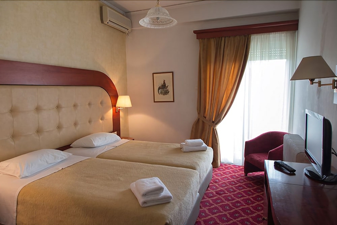 Imagen de la habitación del Hotel Alexios. Foto 9