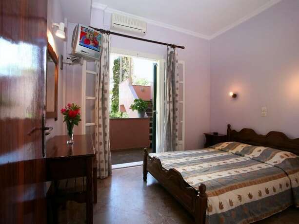 Imagen de la habitación del Hotel Alexis Apartments Benitses. Foto 16