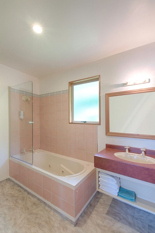 Imagen de la habitación del Hotel Alexis Motor Lodge. Foto 7