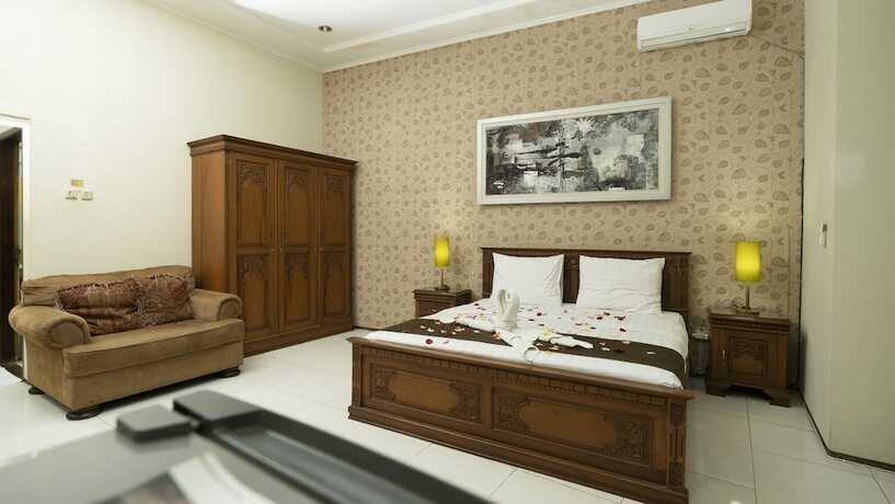 Imagen de la habitación del Hotel Aleyra and Villa Garut. Foto 15