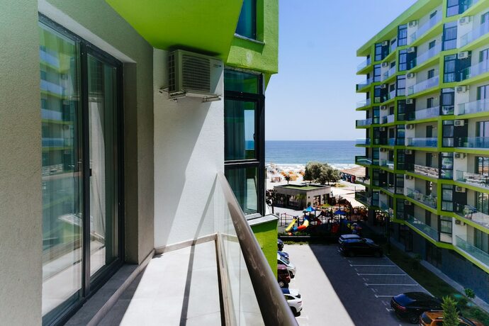 Imagen general del Hotel Alezzi Beach Resort. Foto 7