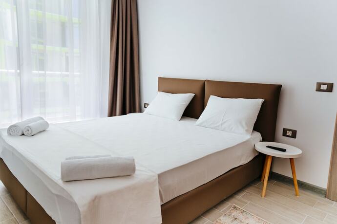 Imagen de la habitación del Hotel Alezzi Beach Resort. Foto 16