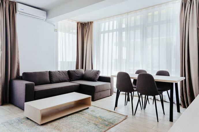 Imagen de la habitación del Hotel Alezzi Beach Resort. Foto 17