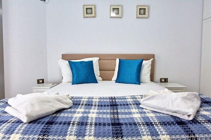 Imagen de la habitación del Hotel Alezzi. Foto 20