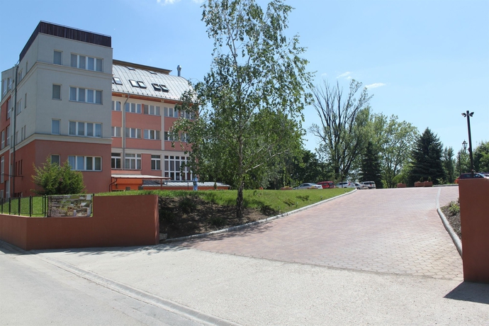 Imagen de los exteriores del Hotel Alfa Art. Foto 14