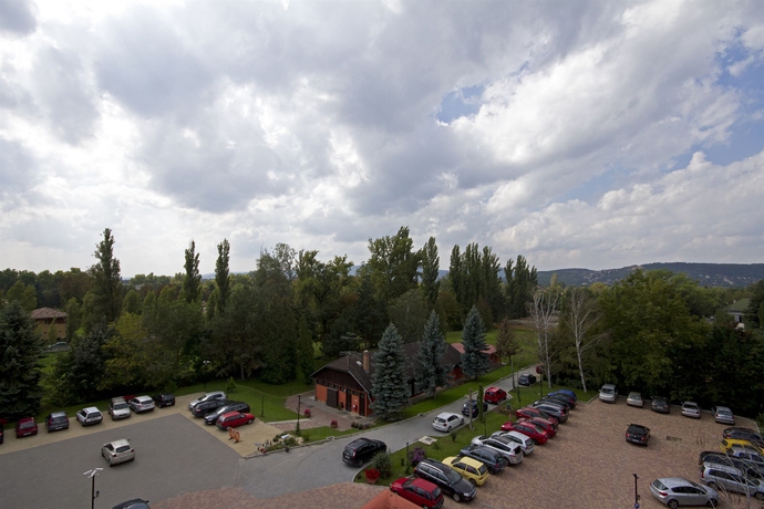 Imagen de los exteriores del Hotel Alfa Art. Foto 15