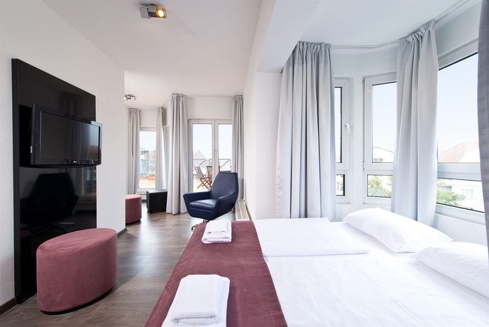 Imagen de la habitación del Hotel Alfa, Berl&iacute;n. Foto 10