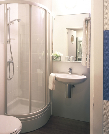 Imagen de la habitación del Hotel Alfa Inn, Ostende. Foto 17