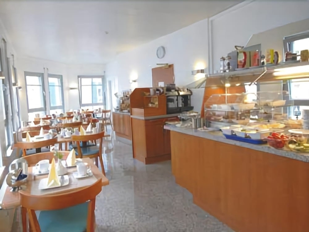 Imagen del bar/restaurante del Hotel Alfa, Karlsruhe. Foto 4
