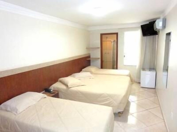 Imagen de la habitación del Hotel Alfa Plaza. Foto 4