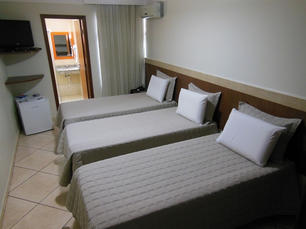 Imagen de la habitación del Hotel Alfa Plaza. Foto 10