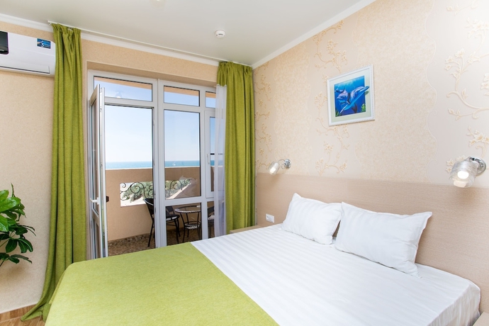 Imagen de la habitación del Hotel Alfa Summer. Foto 14