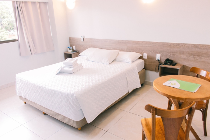 Imagen de la habitación del Hotel Alfa Teresina. Foto 13