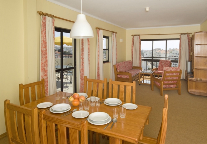 Imagen de los interiores del Hotel Alfagar Cerro Malpique. Foto 11